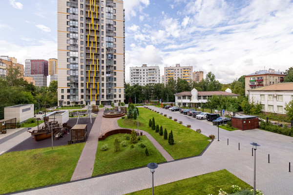 Продам трехкомнатную (3-комн.) квартиру, Багрицкого ул, 18, Москва г
