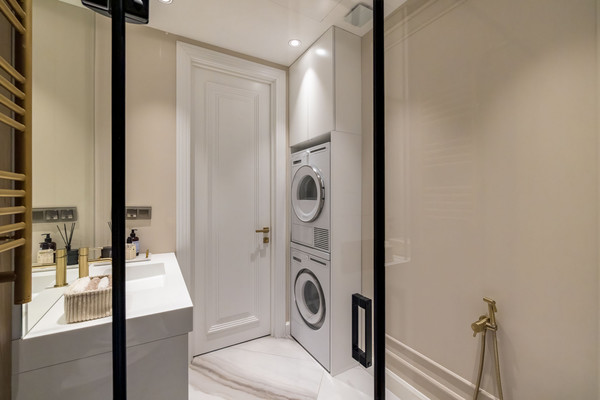 Продам трехкомнатную (3-комн.) квартиру, Багрицкого ул, 18, Москва г