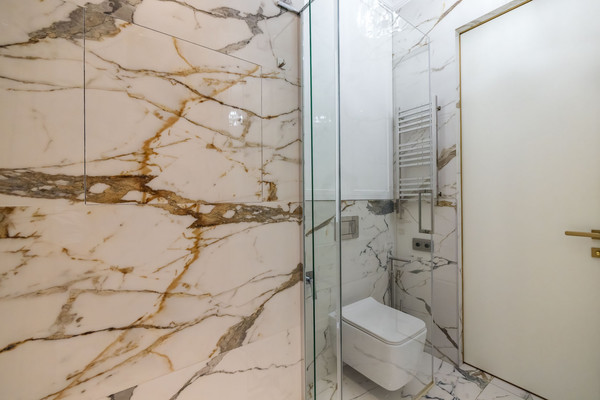 Продам трехкомнатную (3-комн.) квартиру, Багрицкого ул, 18, Москва г