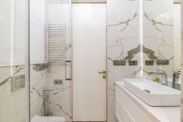 Продам трехкомнатную (3-комн.) квартиру, Багрицкого ул, 18, Москва г