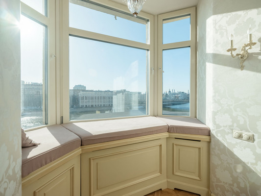 Сдам двухкомнатную (2-комн.) квартиру, Котельническая наб, 1/15кА, Москва г