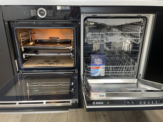 Продам двухкомнатную (2-комн.) квартиру, Староалексеевская ул, 5А, Москва г