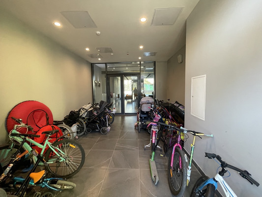 Продам двухкомнатную (2-комн.) квартиру, Староалексеевская ул, 5А, Москва г