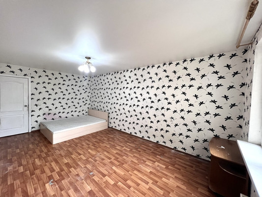 Продам двухкомнатную (2-комн.) квартиру, Тобольская ул, 7а, Новороссийск г