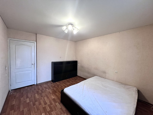 Продам двухкомнатную (2-комн.) квартиру, Тобольская ул, 7а, Новороссийск г