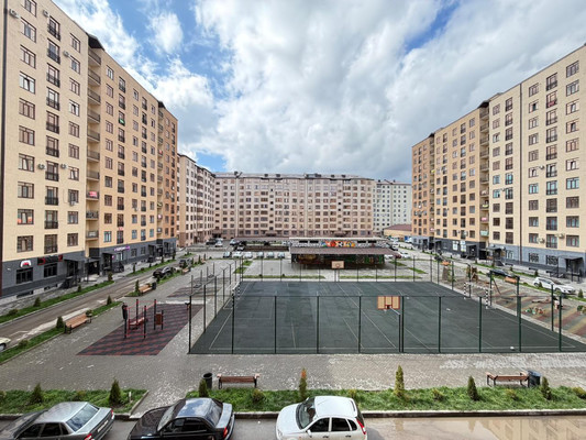 Продам трехкомнатную (3-комн.) квартиру, Шарданова ул, 52, Нальчик г