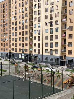 Продам трехкомнатную (3-комн.) квартиру, Шарданова ул, 52, Нальчик г