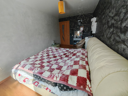 Продам трехкомнатную (3-комн.) квартиру, Ленина пр-кт, 18, Комсомольск-на-Амуре г