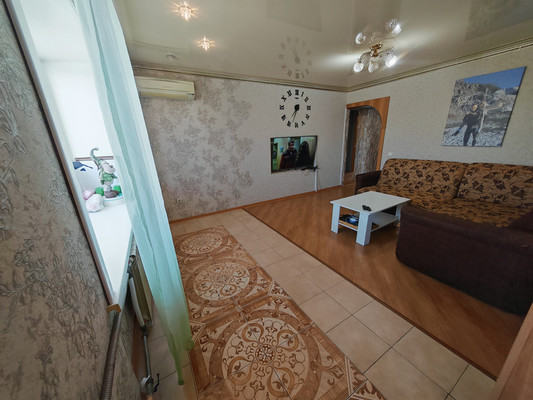 Продам трехкомнатную (3-комн.) квартиру, Ленина пр-кт, 18, Комсомольск-на-Амуре г