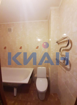 Продам двухкомнатную (2-комн.) квартиру, Почтовый пер, 7А, Емельяново пгт