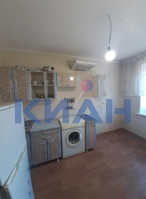 Продам двухкомнатную (2-комн.) квартиру, Почтовый пер, 7А, Емельяново пгт