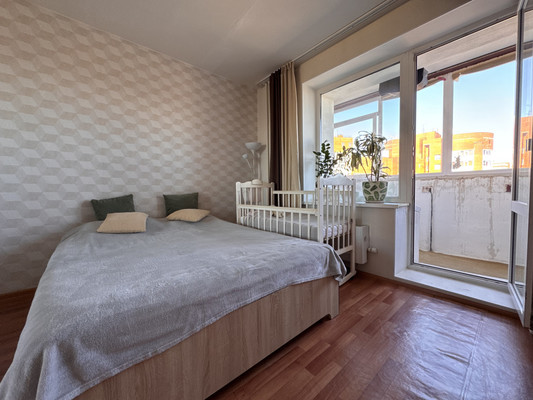 Продам однокомнатную (1-комн.) квартиру, Холмогорская ул, 4кБ, Пермь г