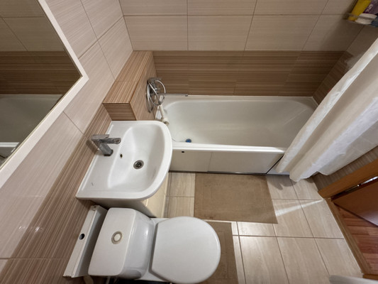 Продам однокомнатную (1-комн.) квартиру, Холмогорская ул, 4кБ, Пермь г