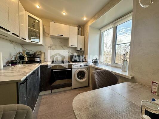 Продам трехкомнатную (3-комн.) квартиру, Бакинский проезд, 92, Иваново г