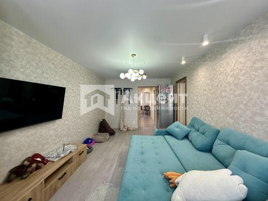 Продам трехкомнатную (3-комн.) квартиру, Бакинский проезд, 92, Иваново г