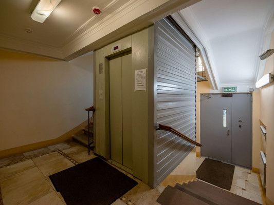 Сдам двухкомнатную (2-комн.) квартиру, Котельническая наб, 1/15кА, Москва г