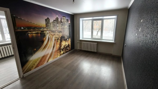 Продам двухкомнатную (2-комн.) квартиру, 1 мкр, 57, Кропоткин г