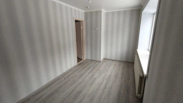 Продам двухкомнатную (2-комн.) квартиру, 1 мкр, 57, Кропоткин г