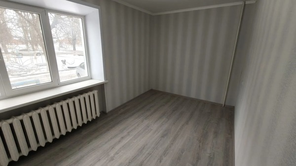 Продам двухкомнатную (2-комн.) квартиру, 1 мкр, 57, Кропоткин г