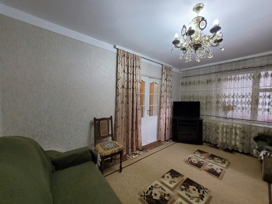 Продам двухкомнатную (2-комн.) квартиру, Т.Идарова ул, 166, Нальчик г