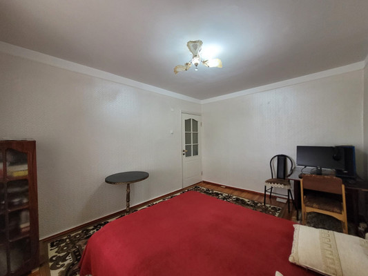 Продам двухкомнатную (2-комн.) квартиру, Т.Идарова ул, 166, Нальчик г