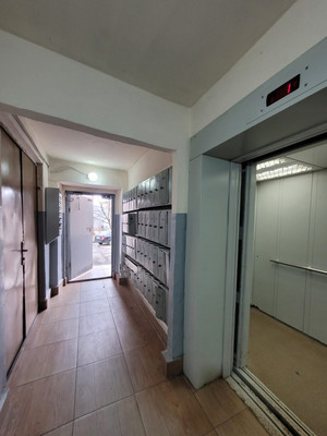 Продам двухкомнатную (2-комн.) квартиру, Т.Идарова ул, 166, Нальчик г