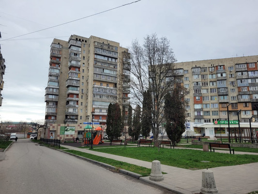 Продам двухкомнатную (2-комн.) квартиру, Т.Идарова ул, 166, Нальчик г