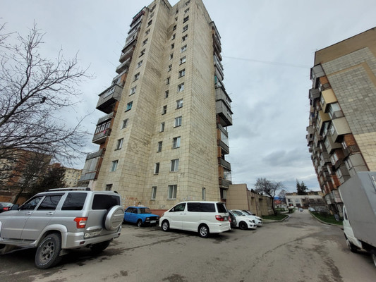 Продам двухкомнатную (2-комн.) квартиру, Т.Идарова ул, 166, Нальчик г