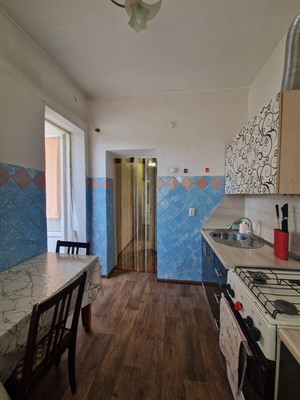 Продам трехкомнатную (3-комн.) квартиру, Пачева ул, 28, Нальчик г