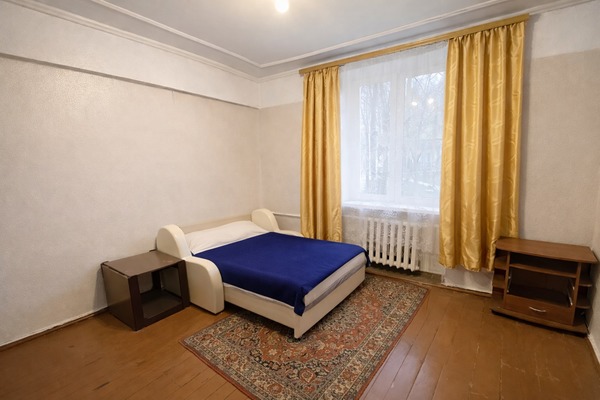 Продам двухкомнатную (2-комн.) квартиру, Ленина ул, 13, Апрелевка г