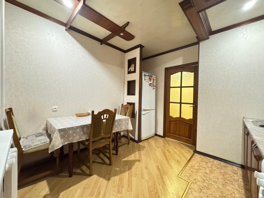 Продам двухкомнатную (2-комн.) квартиру, Московская ул, 6, Нальчик г