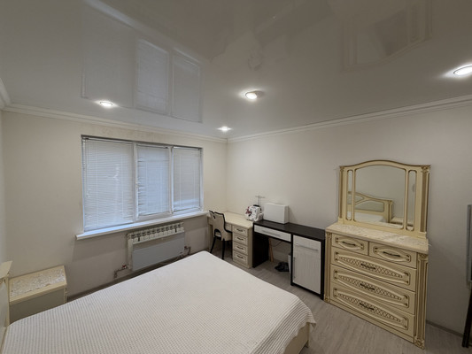 Продам многокомнатную квартиру, Атажукина ул, 4, Нальчик г