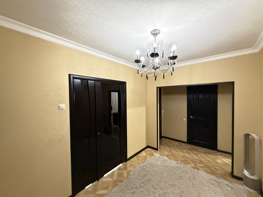 Продам многокомнатную квартиру, Атажукина ул, 4, Нальчик г