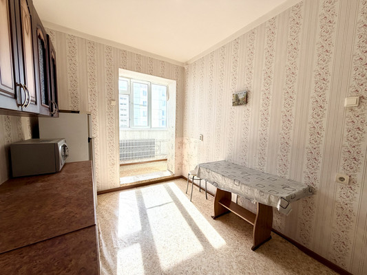 Продам однокомнатную (1-комн.) квартиру, Куликова ул, 81к3, Астрахань г