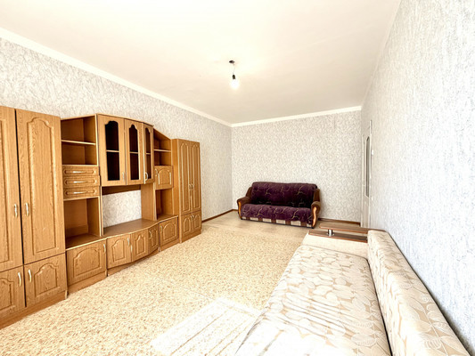 Продам однокомнатную (1-комн.) квартиру, Куликова ул, 81к3, Астрахань г