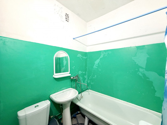 Продам однокомнатную (1-комн.) квартиру, Куликова ул, 81к3, Астрахань г