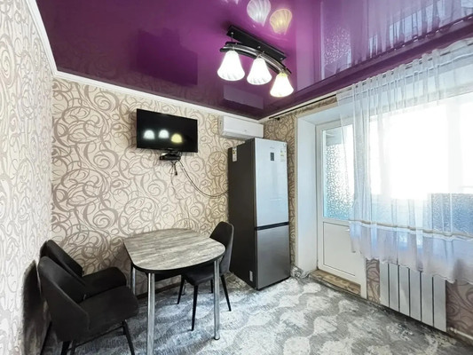 Продам трехкомнатную (3-комн.) квартиру, Силикатная ул, 26, Астрахань г