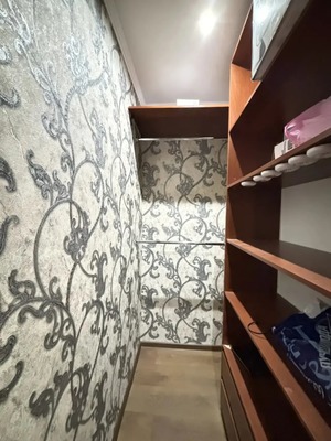 Продам трехкомнатную (3-комн.) квартиру, Силикатная ул, 26, Астрахань г