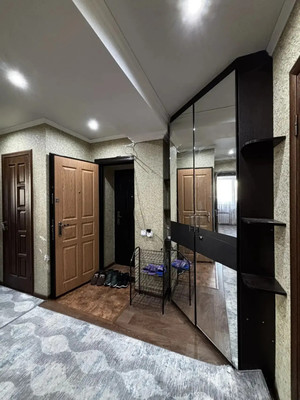 Продам трехкомнатную (3-комн.) квартиру, Силикатная ул, 26, Астрахань г