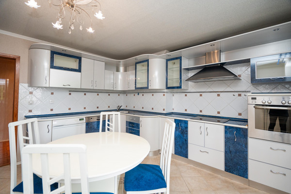 Продам двухкомнатную (2-комн.) квартиру, Победы б-р, 43, Воронеж г