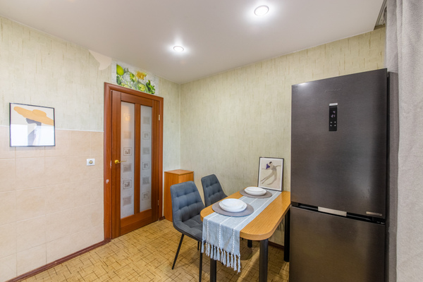 Продам двухкомнатную (2-комн.) квартиру, Непокорённых пр-кт, 16к1, Санкт-Петербург г