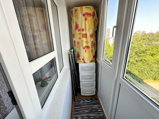 Продам трехкомнатную (3-комн.) квартиру, Октябрьская ул, 6, Тихорецк г