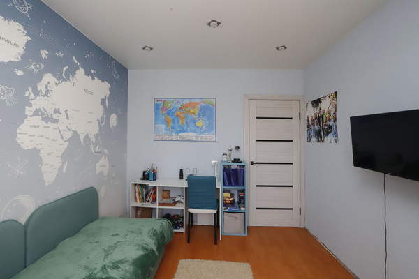 Продам двухкомнатную (2-комн.) квартиру, Шпачека ул, 10, Иркутск г