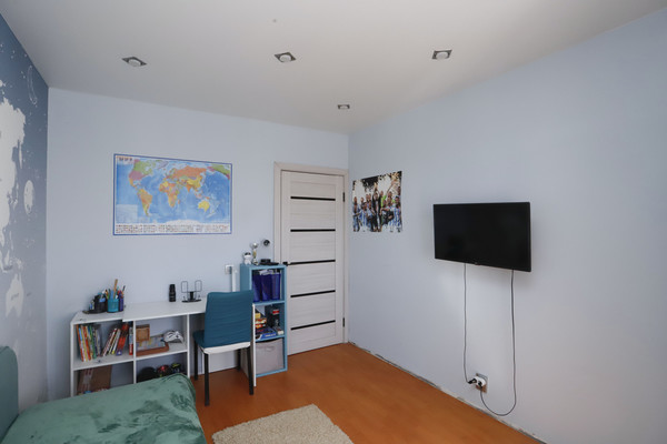 Продам двухкомнатную (2-комн.) квартиру, Шпачека ул, 10, Иркутск г