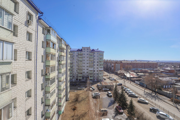 Продам двухкомнатную (2-комн.) квартиру, Шпачека ул, 10, Иркутск г