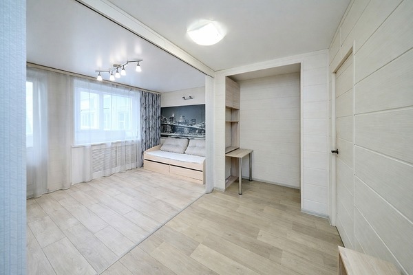 Продам трехкомнатную (3-комн.) квартиру, Сиреневый б-р, 22/26А, Санкт-Петербург г