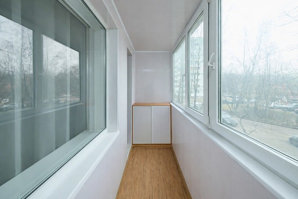 Продам трехкомнатную (3-комн.) квартиру, Сиреневый б-р, 22/26А, Санкт-Петербург г