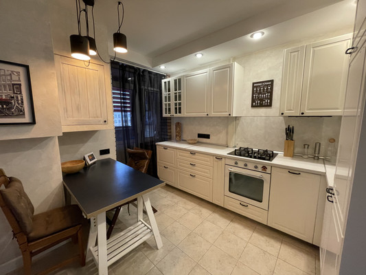 Продам однокомнатную (1-комн.) квартиру, Госпитальная ул, 10, Селятино рп