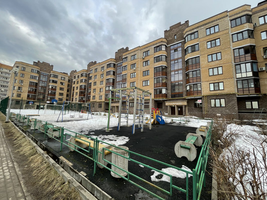 Продам однокомнатную (1-комн.) квартиру, Госпитальная ул, 10, Селятино рп