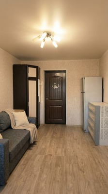 Сдам комнату в 6-комн. квартире, Академика Константинова ул, 4к1, Санкт-Петербург г